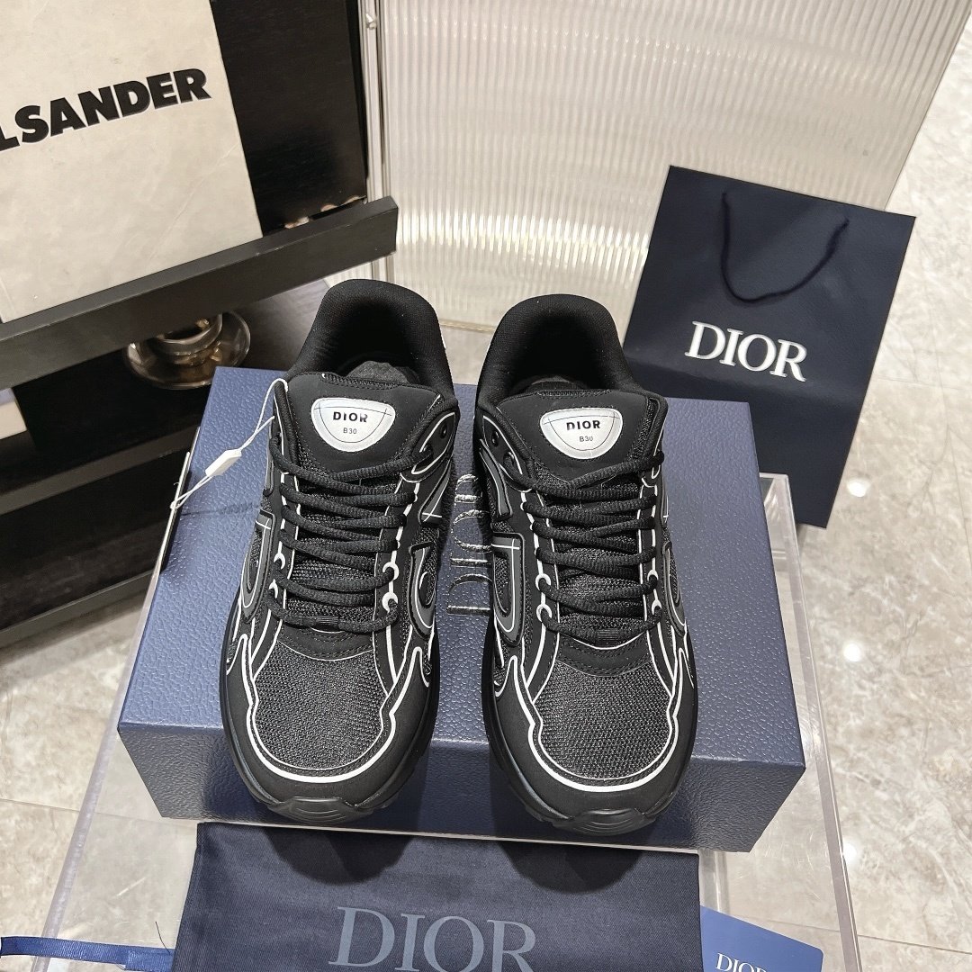 Dior B30 — Modèle 10