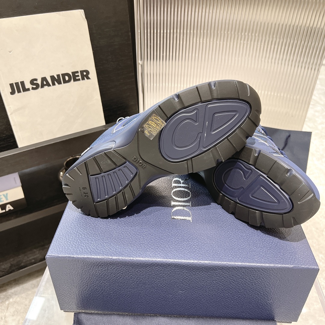 Dior B30 — Modèle 8