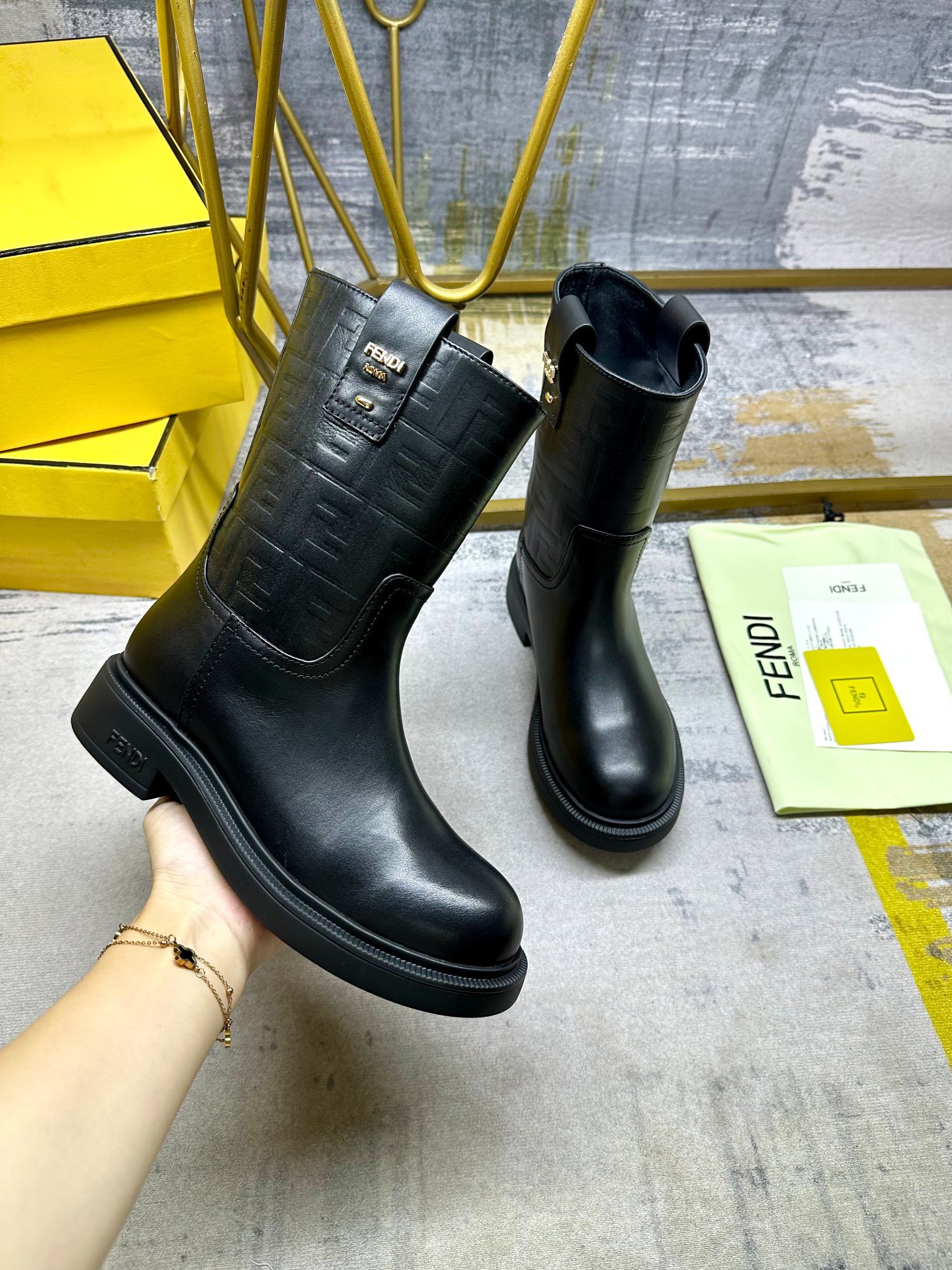 Fendi Bottine — Modèle 1