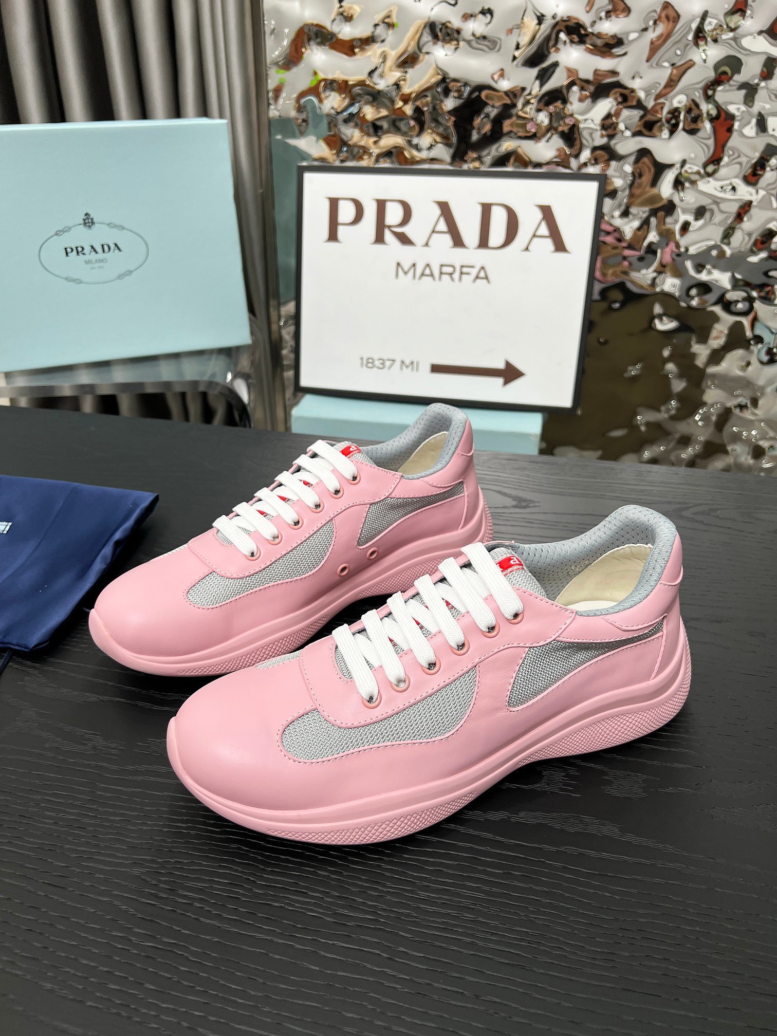 Prada Cup Mat — Modèle 2
