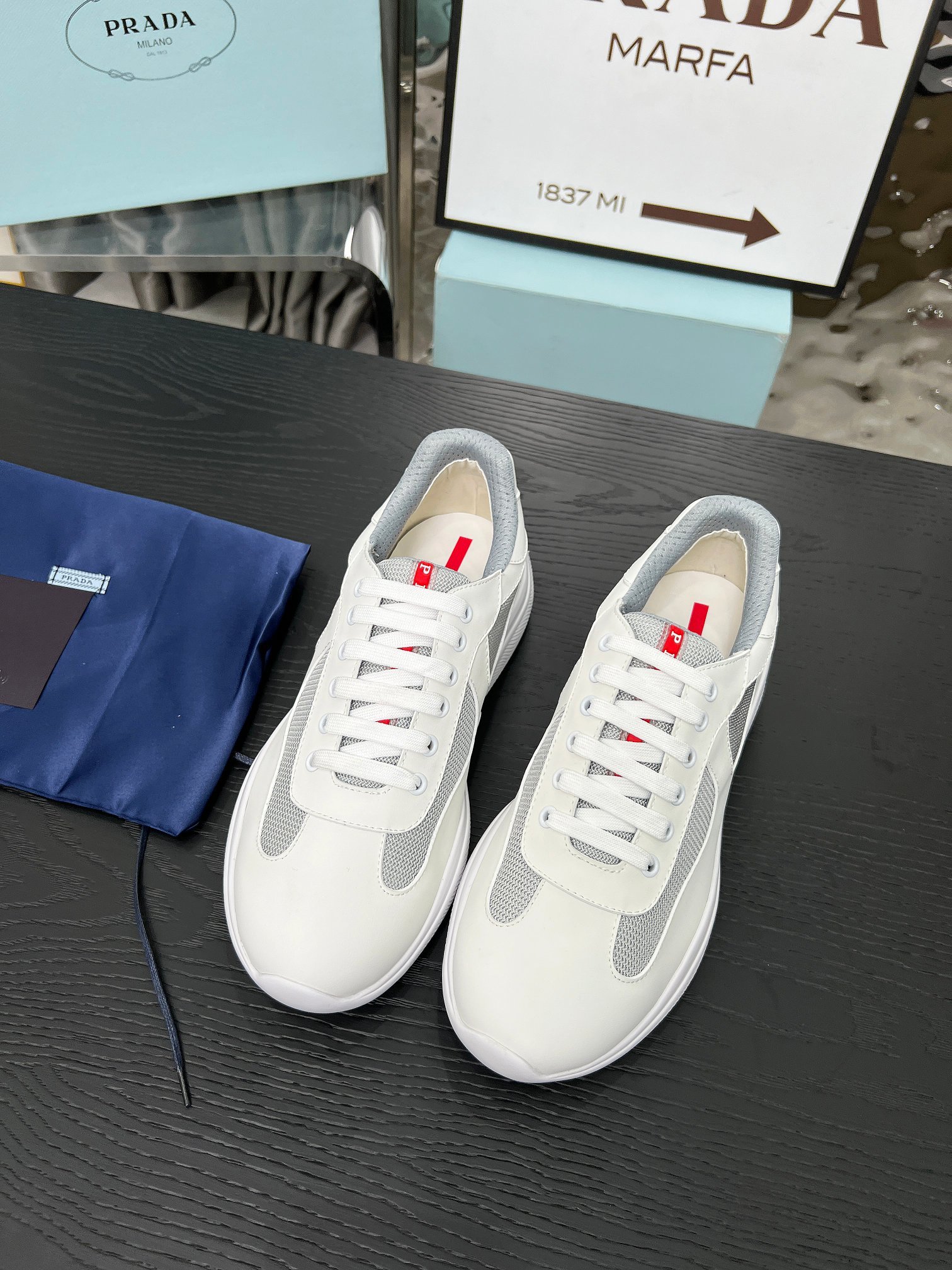Prada Cup Mat — Modèle 3