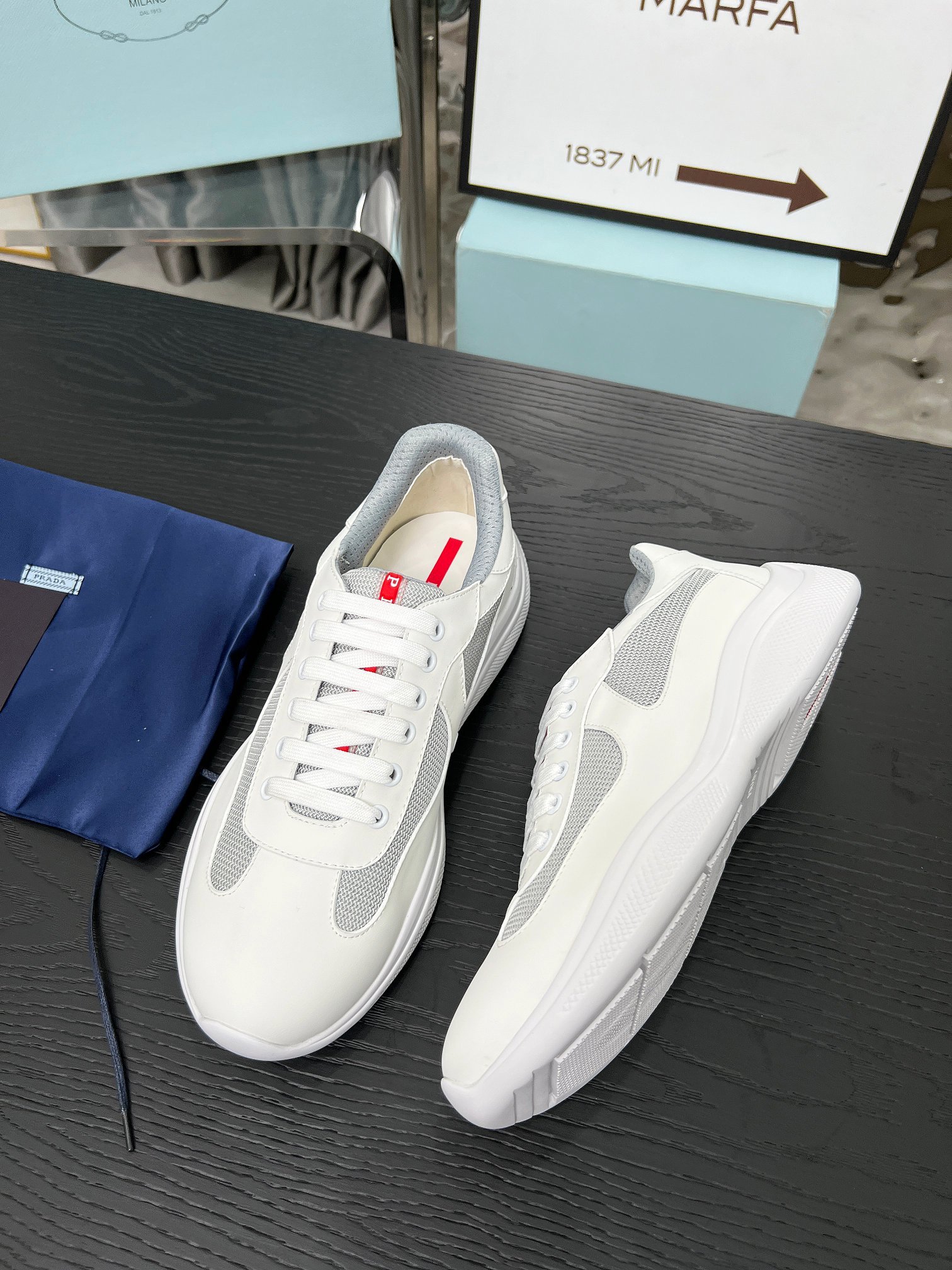 Prada Cup Mat — Modèle 3