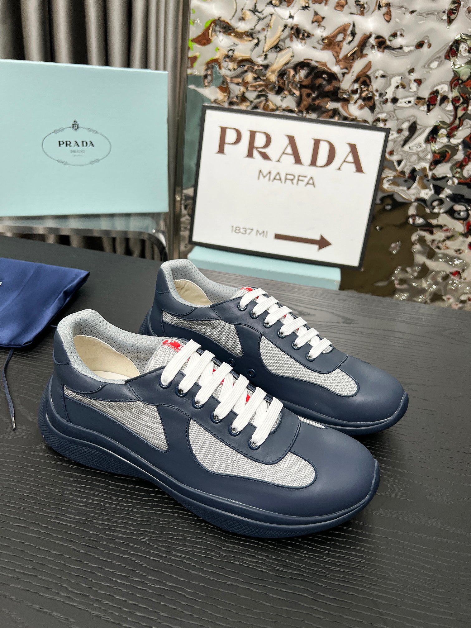 Prada Cup Mat — Modèle 4