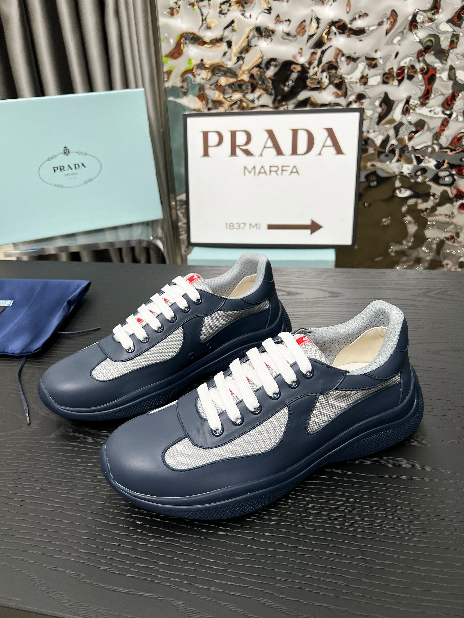 Prada Cup Mat — Modèle 4