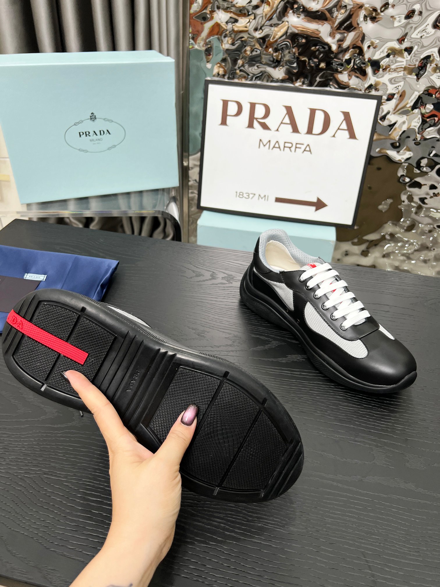 Prada Cup Mat — Modèle 6