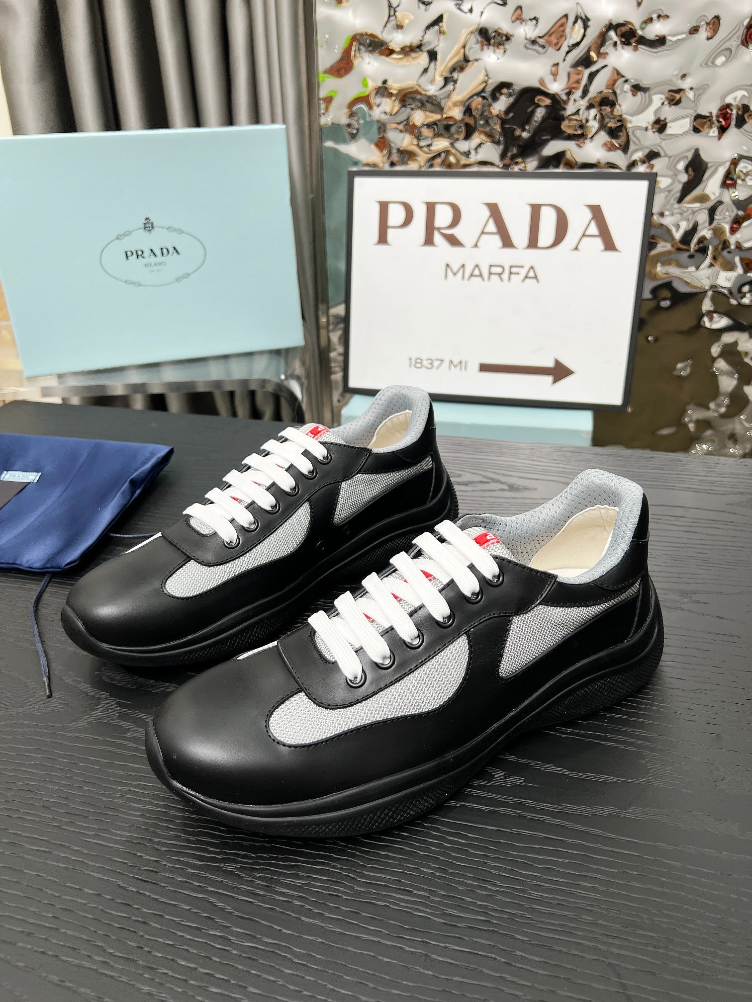 Prada Cup Mat — Modèle 6