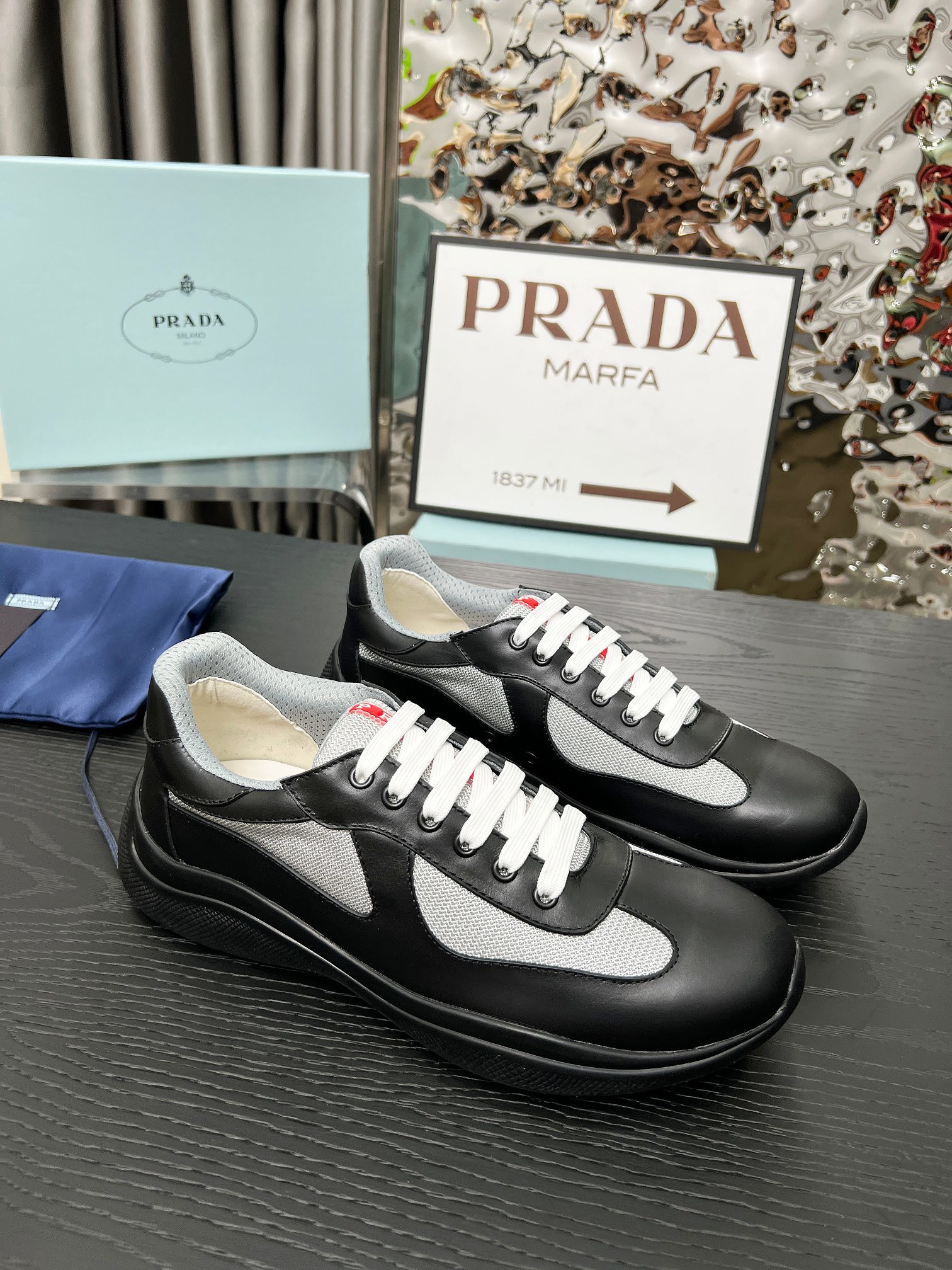 Prada Cup Mat — Modèle 6