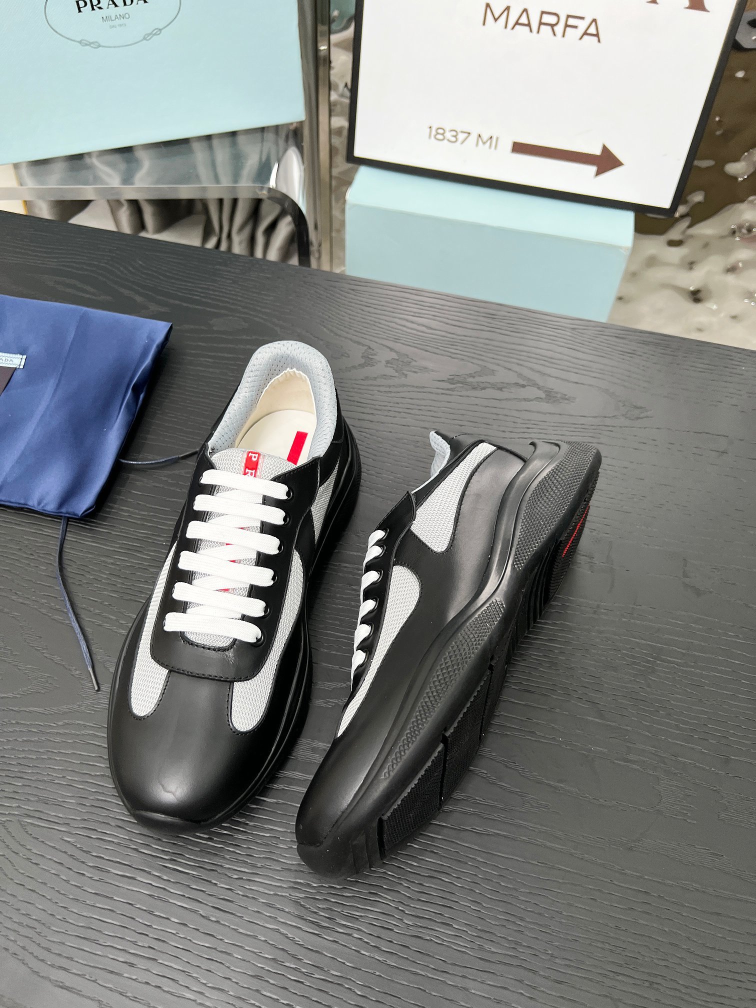 Prada Cup Mat — Modèle 6