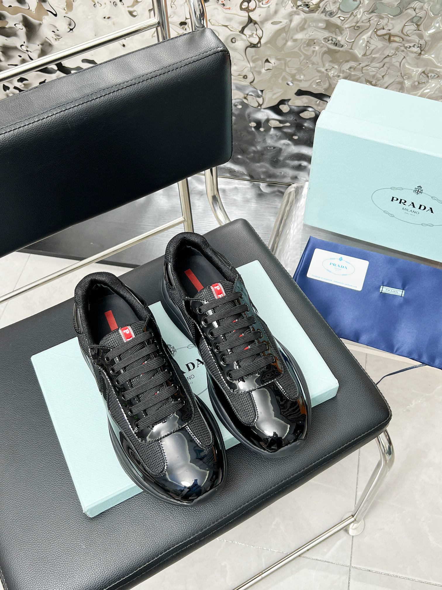 Prada Cup — Modèle 2
