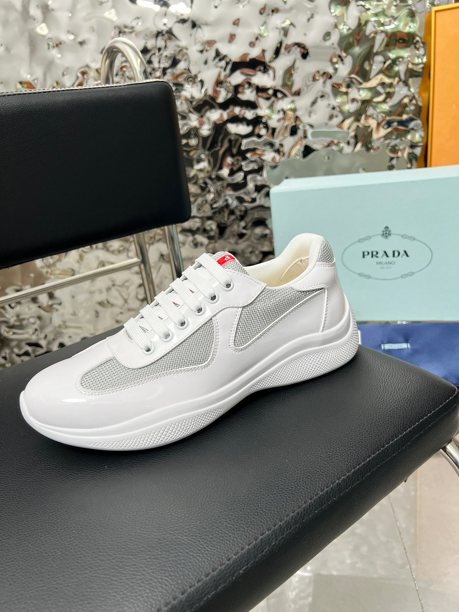 Prada Cup — Modèle 3