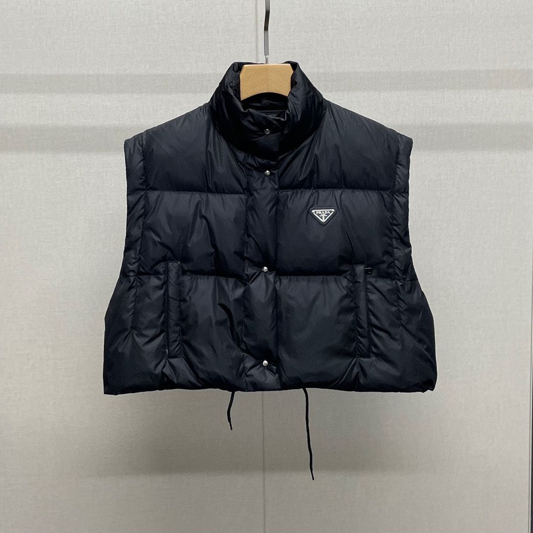 Prada Re Nylon Cropped Convertible Down Jacket Manches Detachables