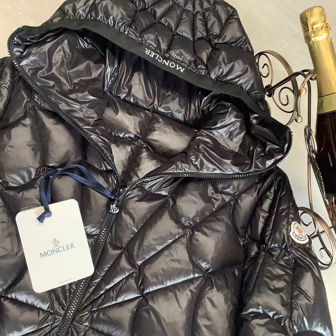 Moncler X Marvel Spider Man Violier Spider Web Short Down Jacket