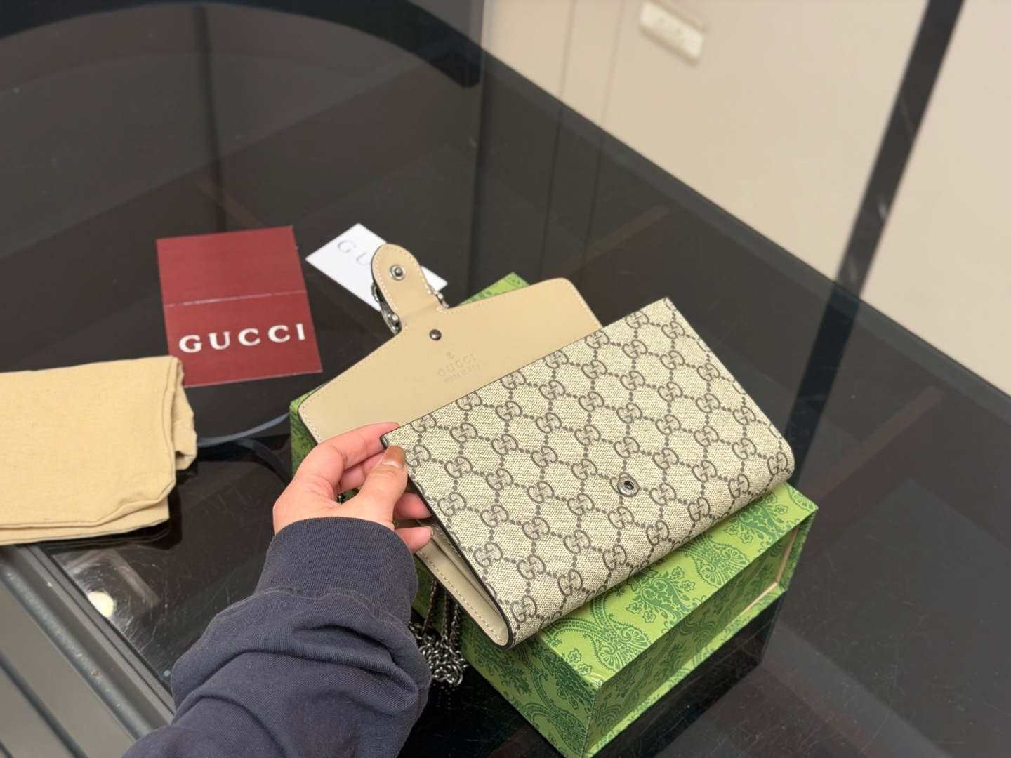 Gucci WOC