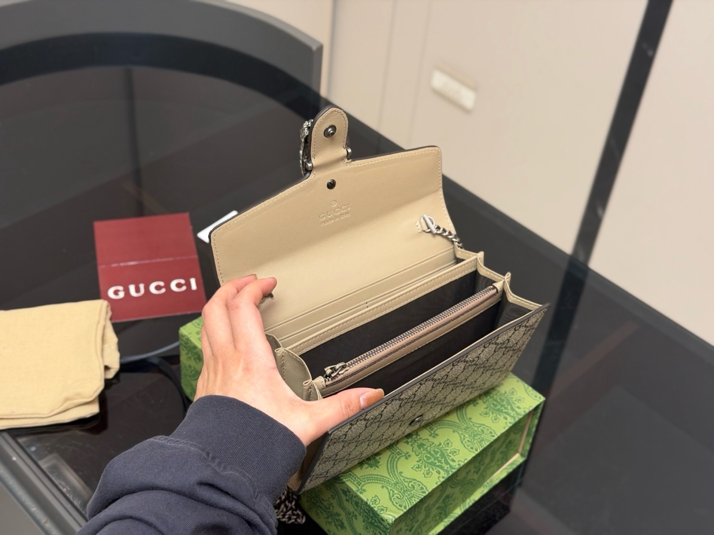 Gucci WOC