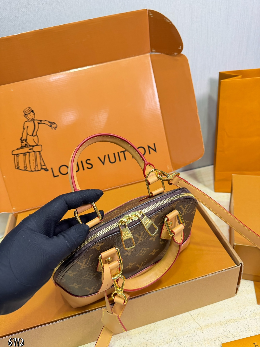 Louis Vuitton Alma BB