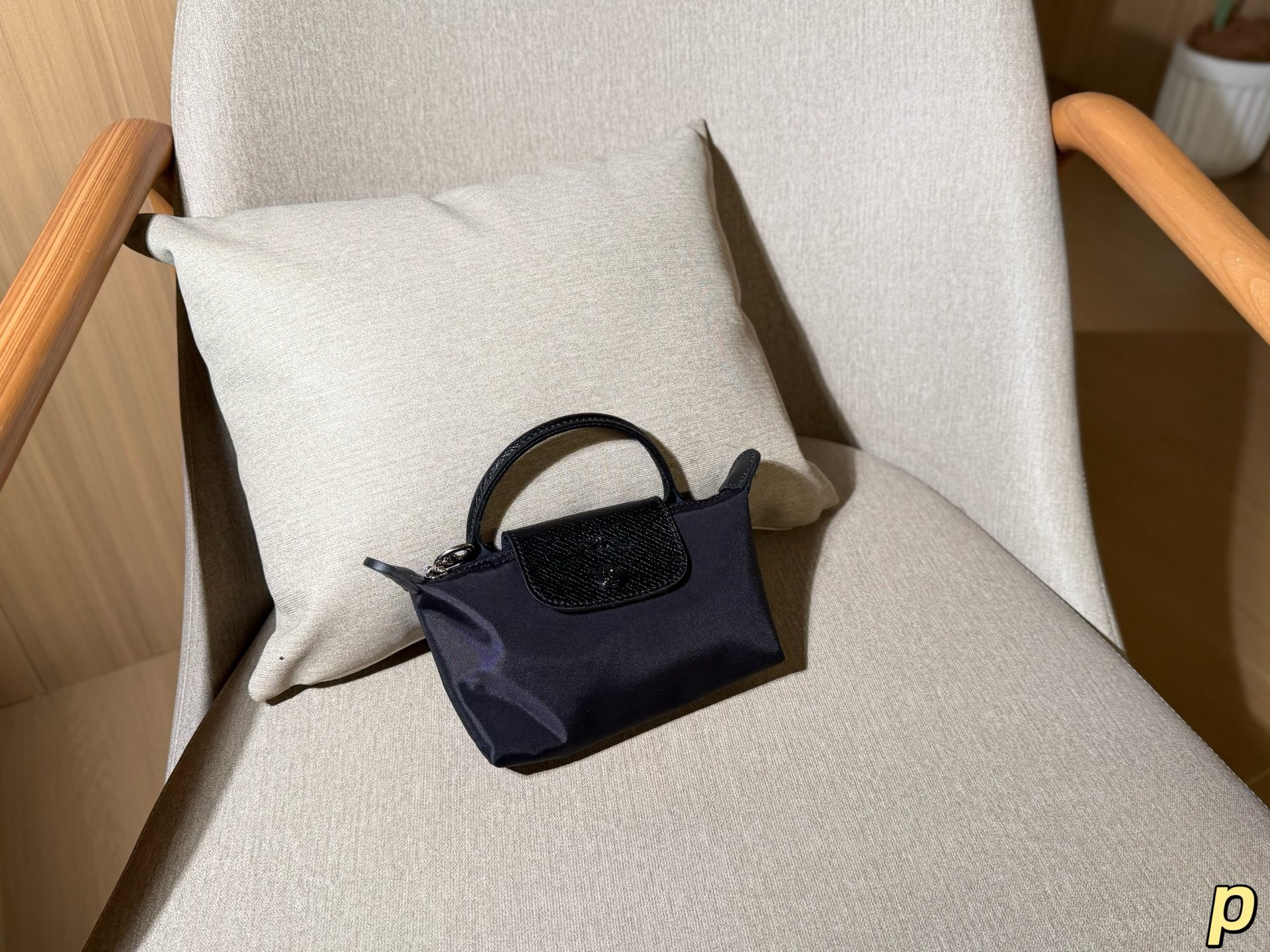 Longchamp Energy Mini