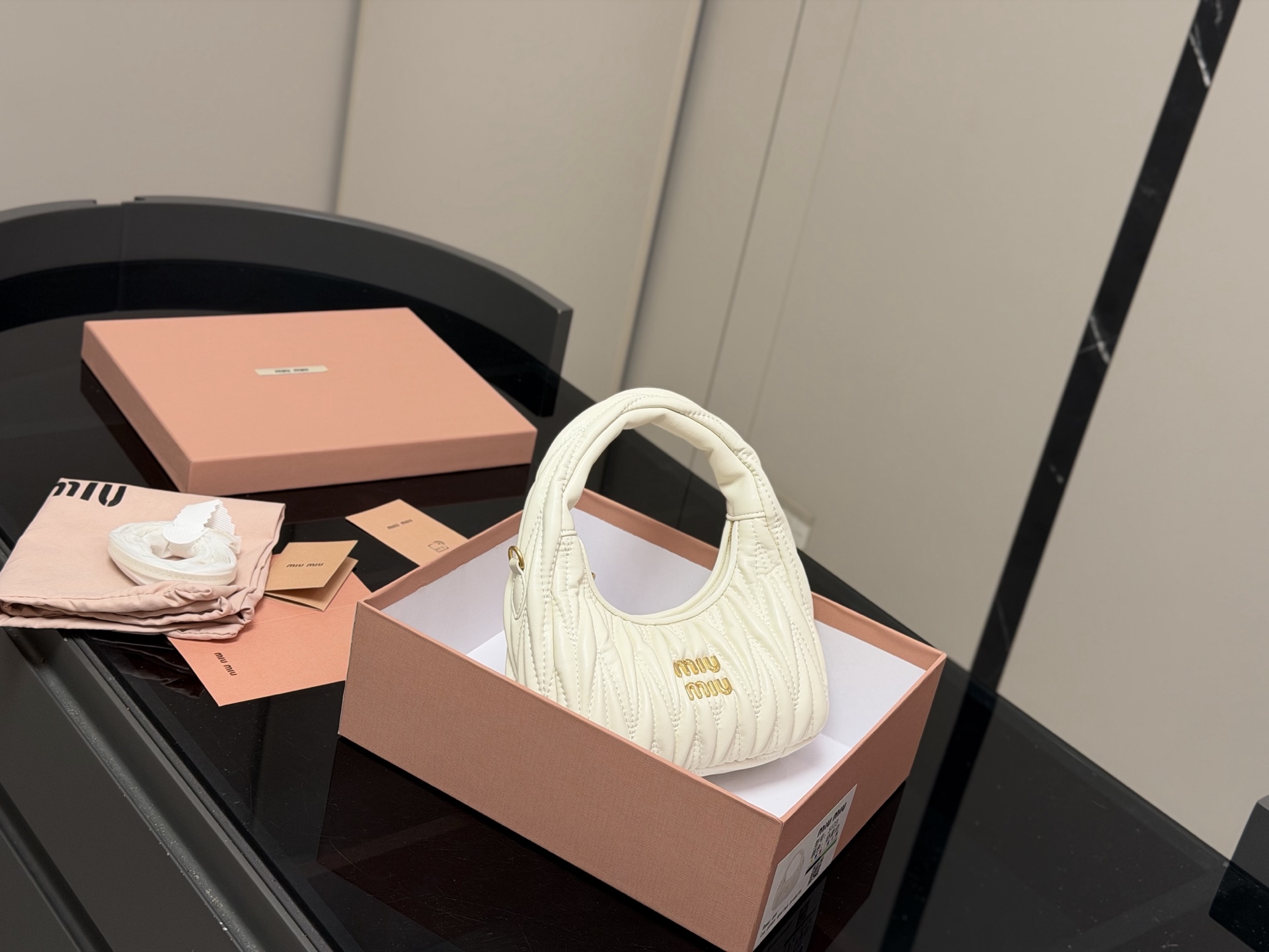 Miu Miu Sac Femme 22×11 cm